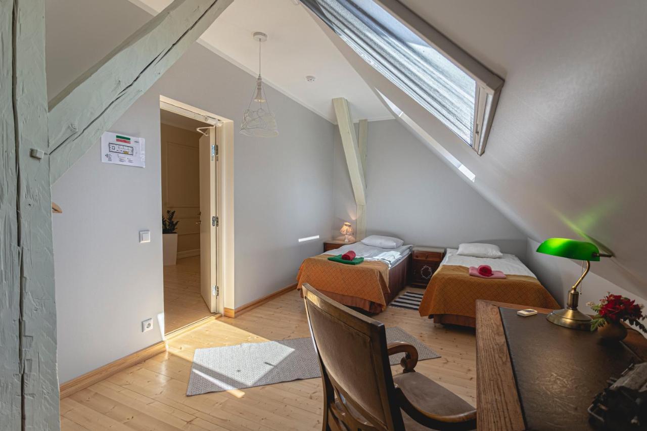 Guesthouse Kadrina Mois Exteriér fotografie