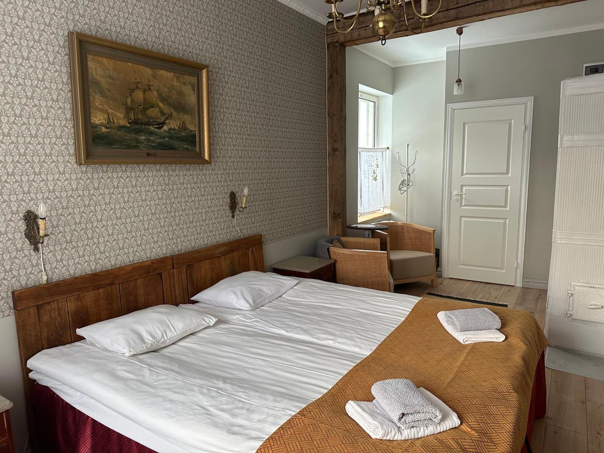 Guesthouse Kadrina Mois Exteriér fotografie
