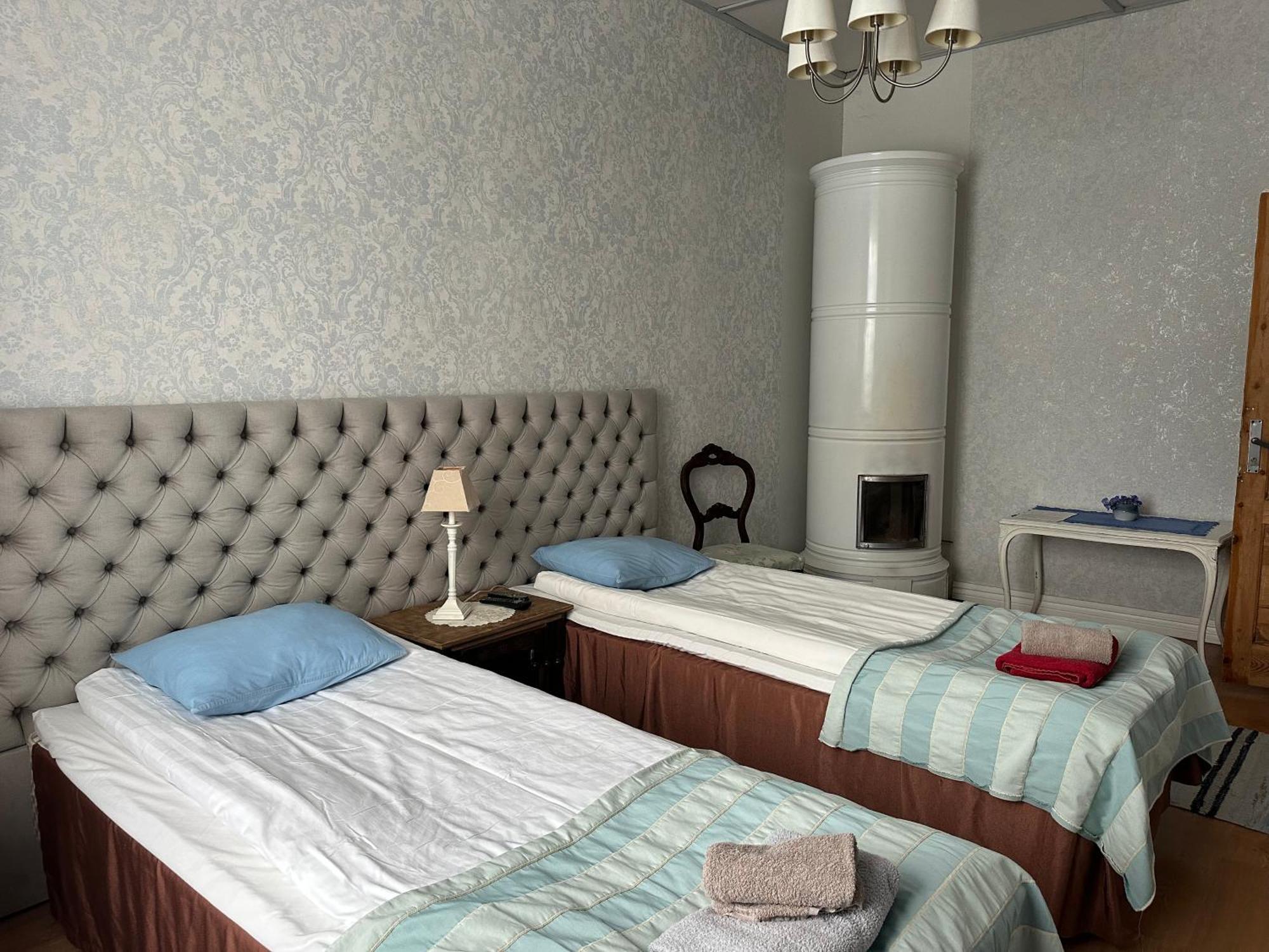 Guesthouse Kadrina Mois Exteriér fotografie